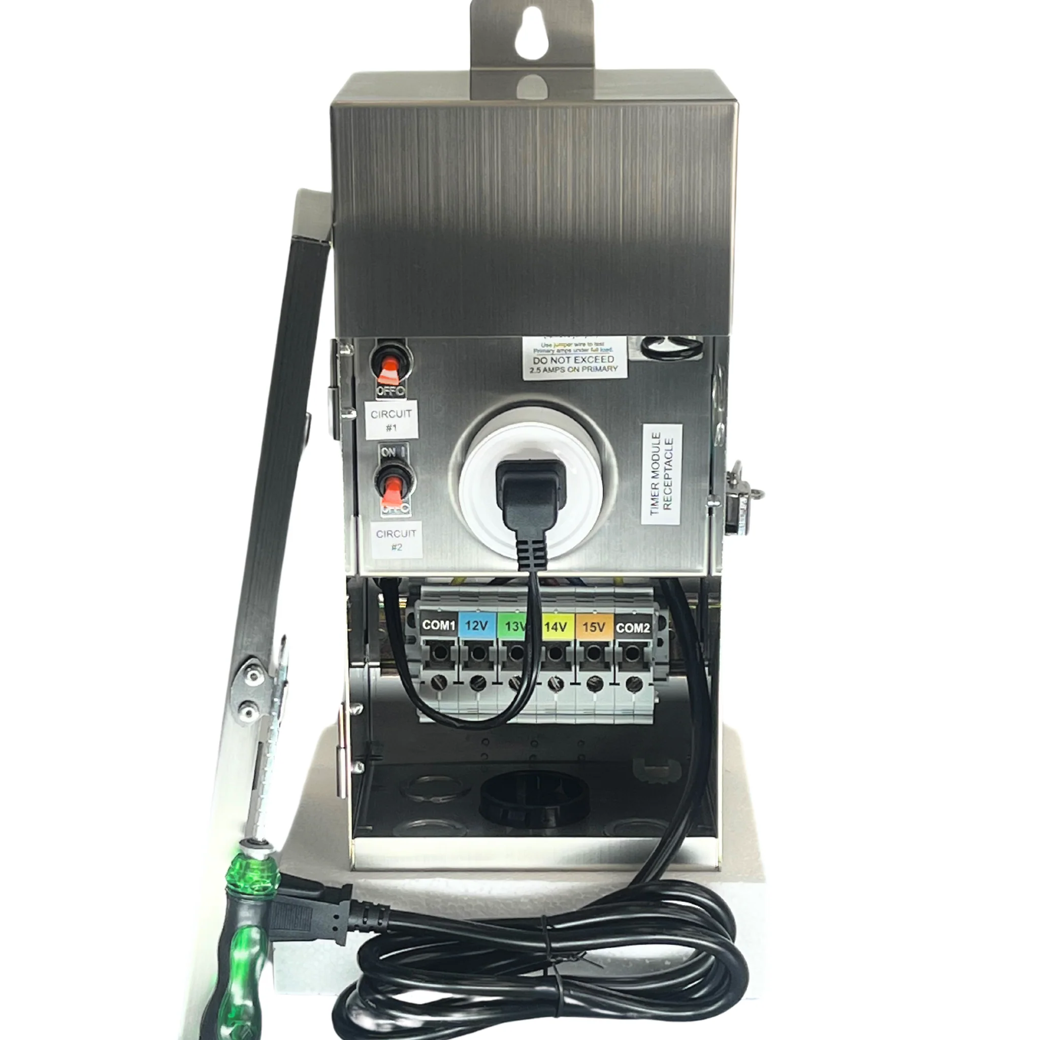 Top Notch Low Voltage Transformer for Landscape Lighting - Stainless Steel, Gleaming Finish, Heavy Duty, Mulit-tab (12v-15V), 120v 60” Cord Input/ Plugin Questions & Answers