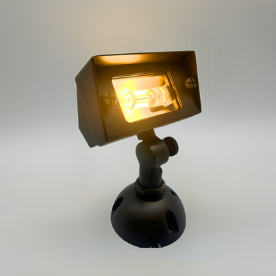 Top-Notch™ Illuminator Brass Flood Outdoor Light (Antique Bronze) - Top Notch Landscape Lighting Top Notch Landscape Lighting